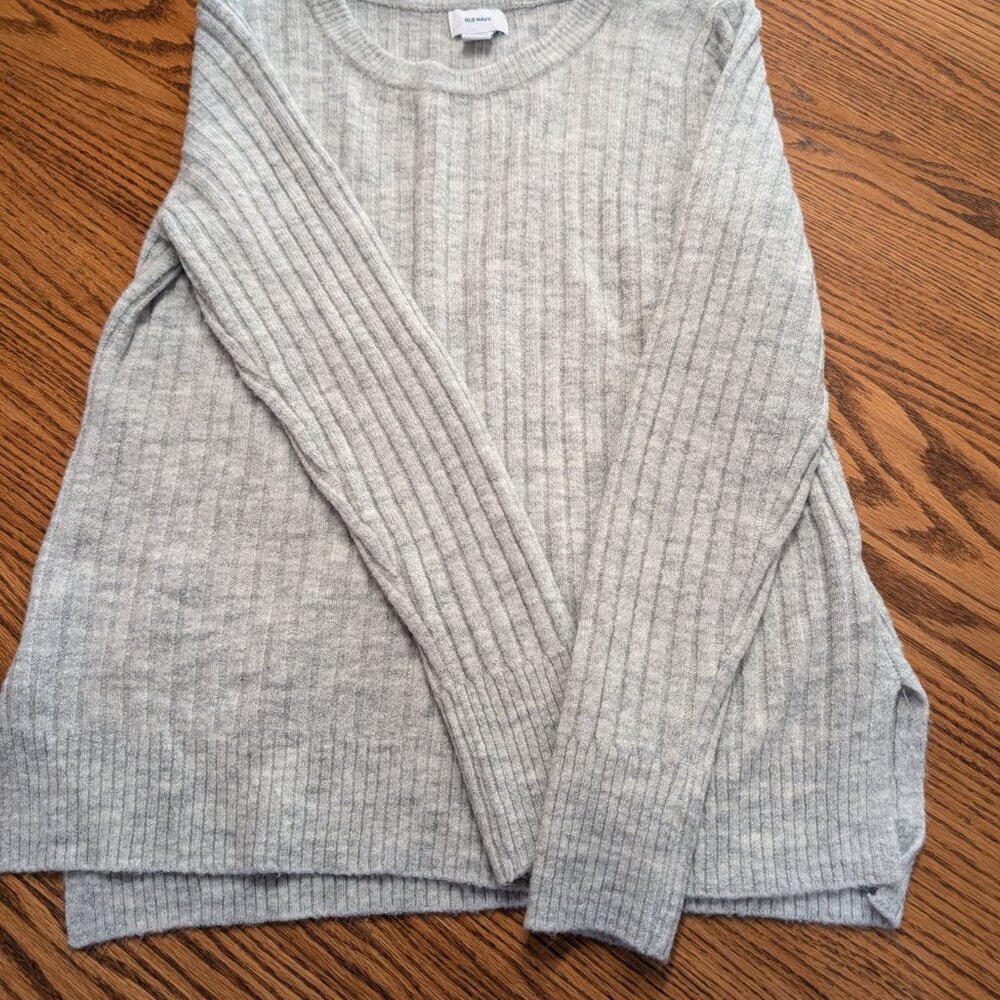 Old Navy, White Sweater, Scoop Neck, Junior Size Small - Picture 7 of 8
